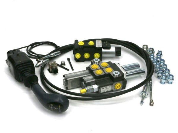 Zestaw 40L do ładowacza czołowego: Rozdzielacz 2-sek.(1 pływająca) + Elektrozawór + Joystick z przyciskiem na widełki + El.zł.+ Linki 1500mm Waryński